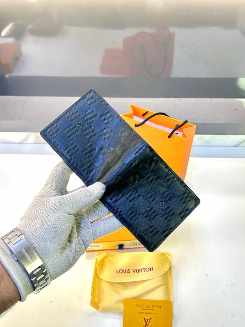 Loius Vutton Printed Wallet Black Fa 78