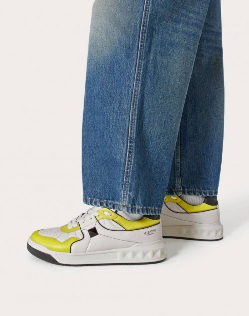 Valentyno garavani one stud low top nappa sneaker white yellow 513