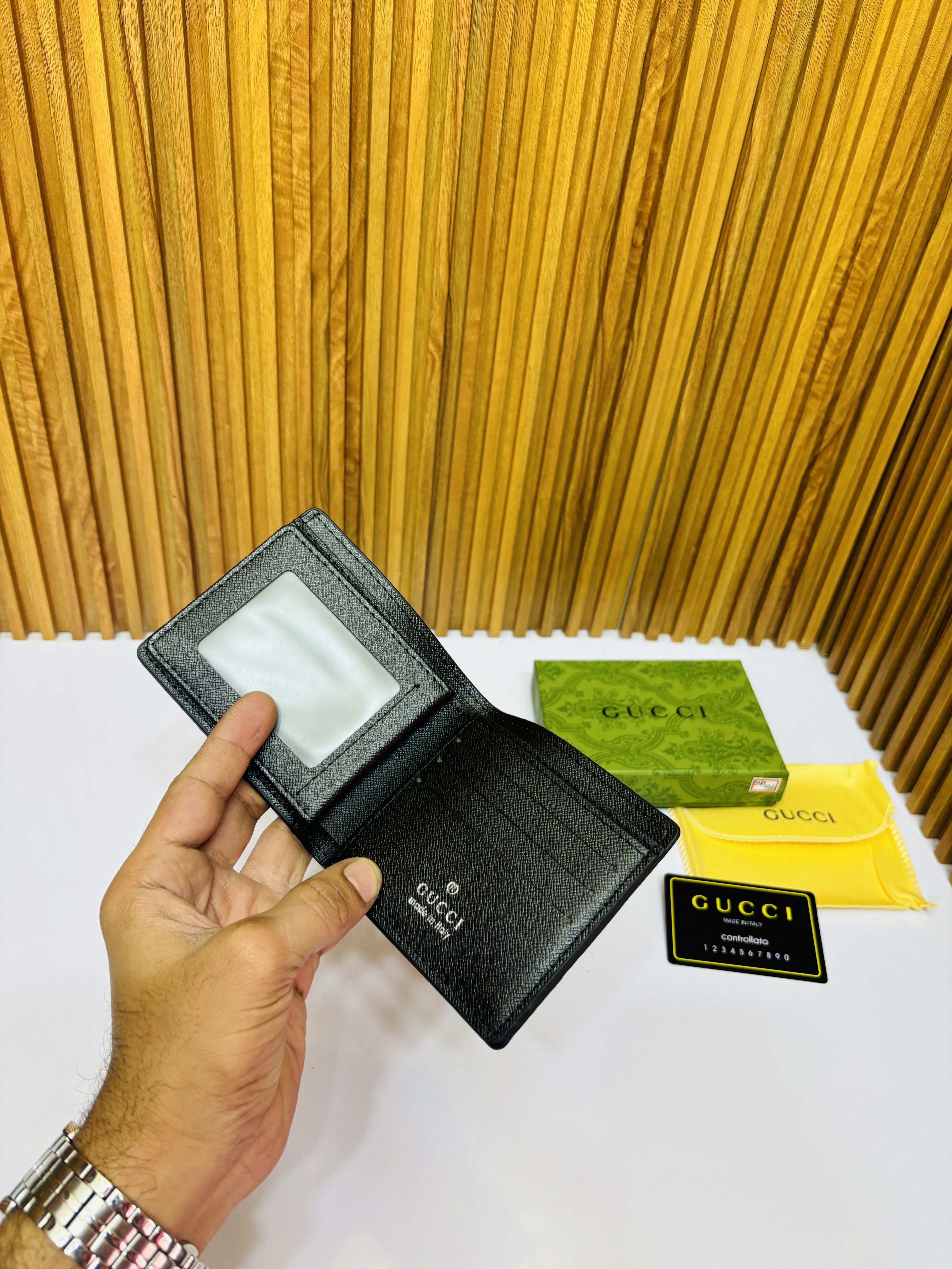 106 GUCHI PREMIUM QUALITY WALLET