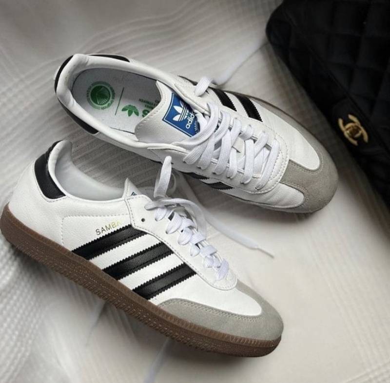 Adiddas Samba White to Black 1079