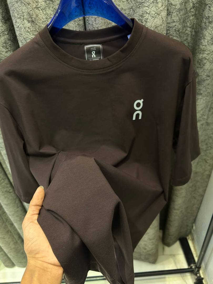 On Cloud IMPORTED STORE ARTICLE T SHIRT