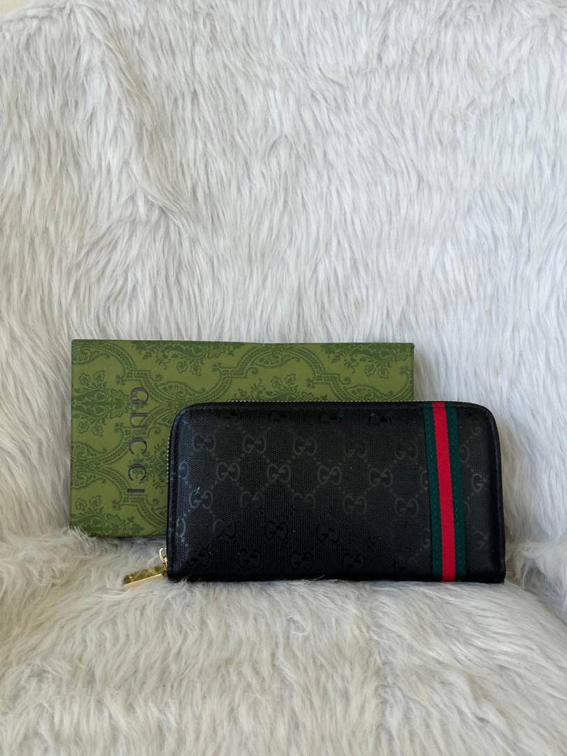 Guchi_150_Zippy_LongWallet_With_OriginalBox