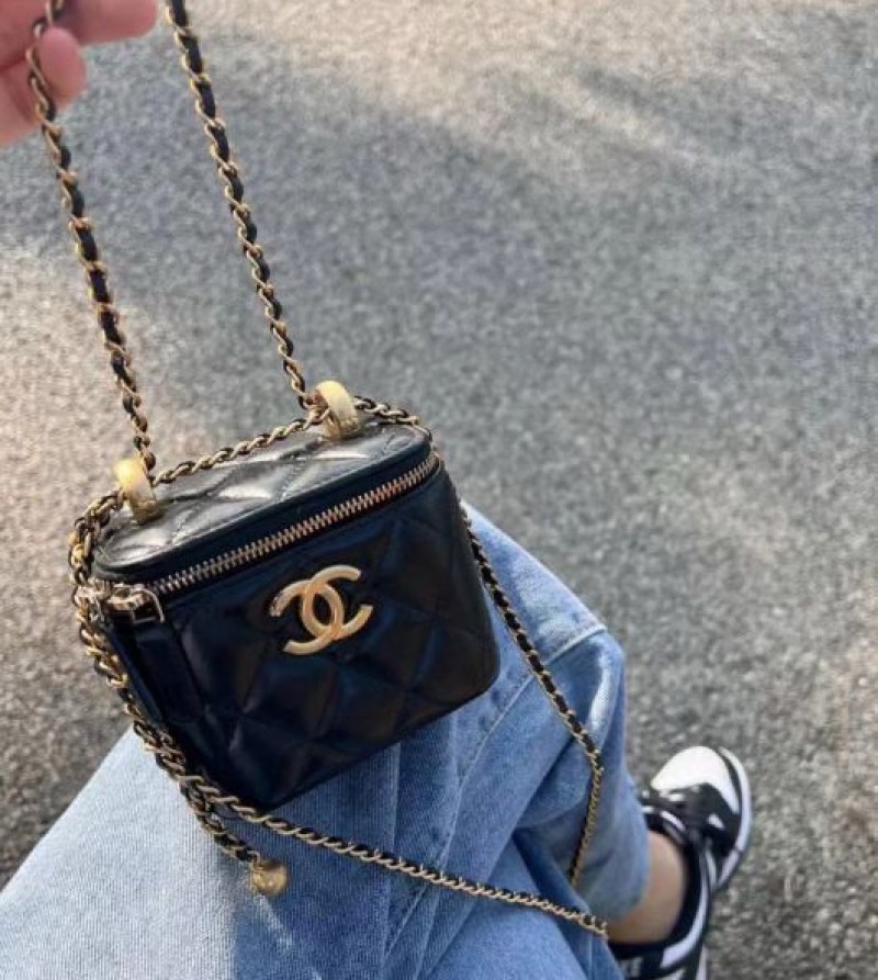 Chennel_Small_Vanity_Premium_Leather_Bag_With_Original_MagnetBox