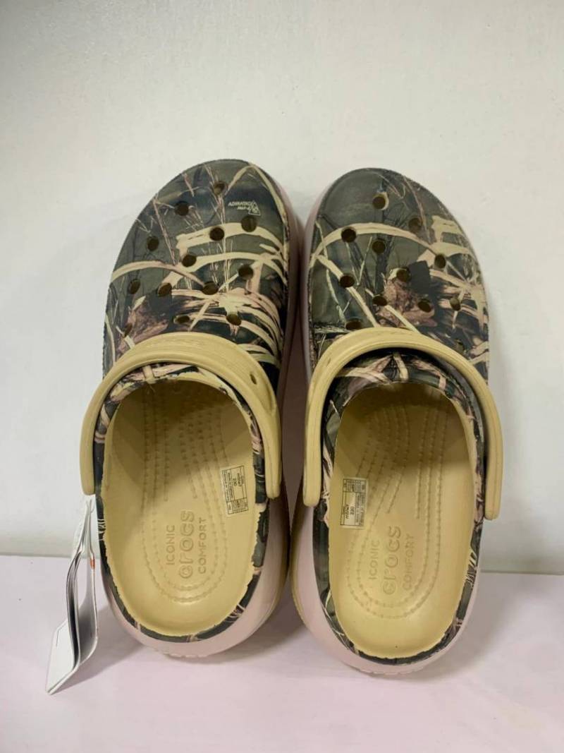 WMN Croccss MEGA CRUSH COLORDIP CLOG Khaki FOR Her