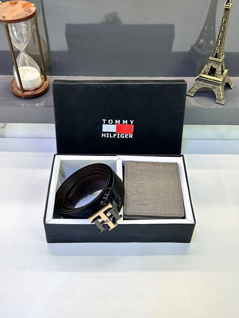 Tommy Hilfigar Black Grey Wallet & Belt Fa 720