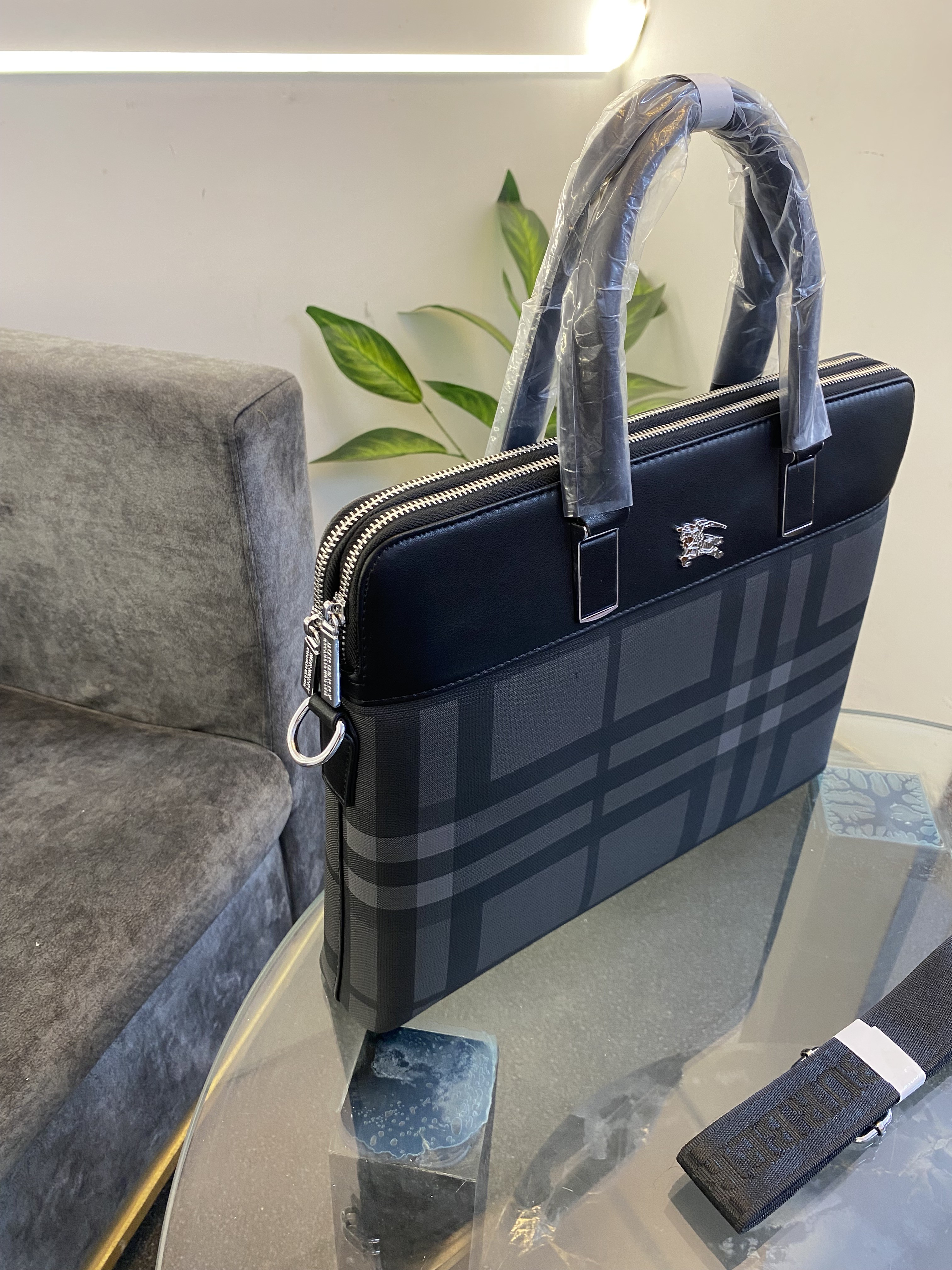 Burbery checks laptop bag with steel logo and starp grey black