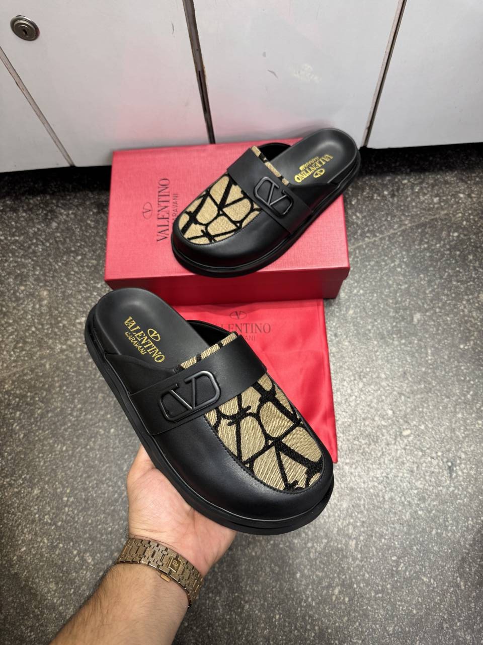 Valentyno Garavani VLogo Signature slip-ons Black