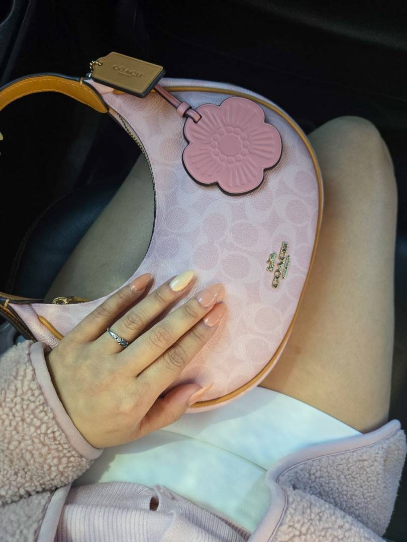 Coacch CB Emily Pink Edition Hobo With CarryBag OriginalBox & DustCover