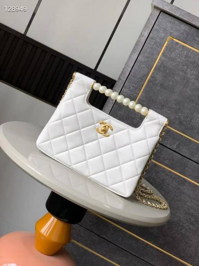 Channel Pearl Classic Flap Shoulder Bag With OG Box & Dust Bag (White - 1161)