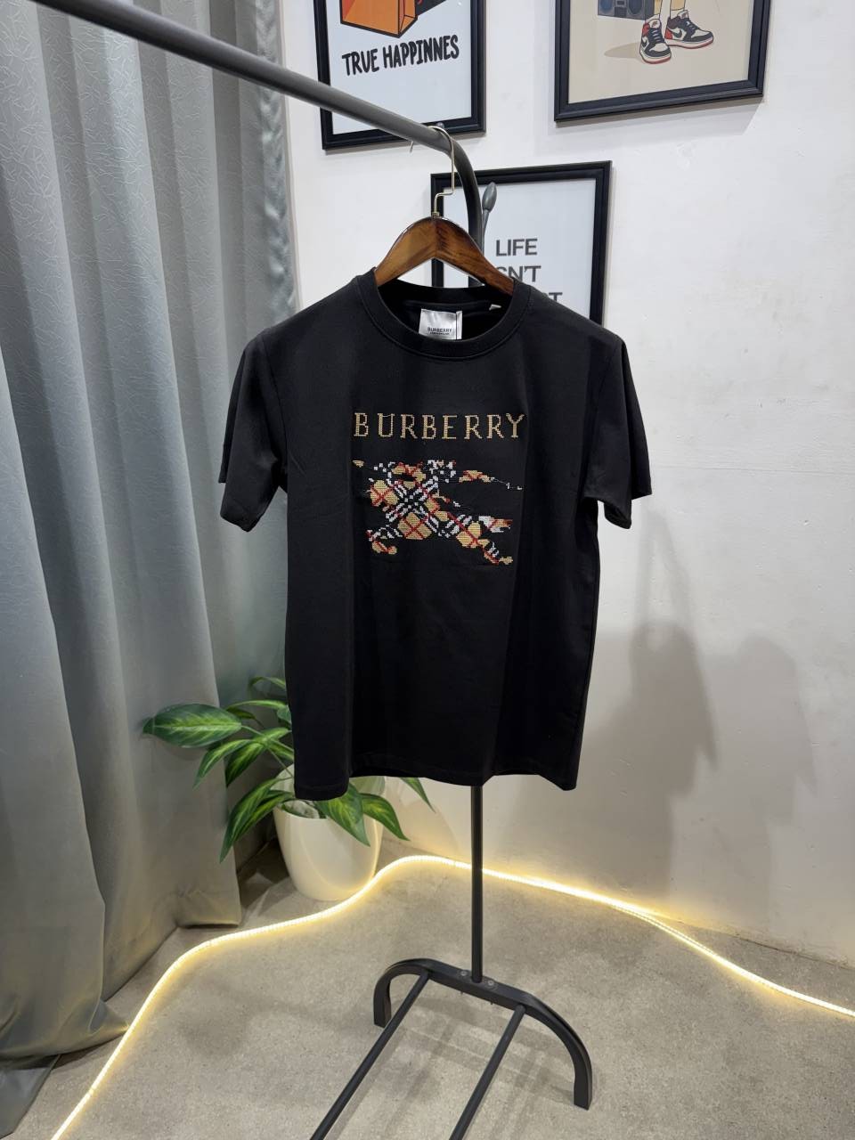 Burbery embroidery logo imported round neck tshirt black