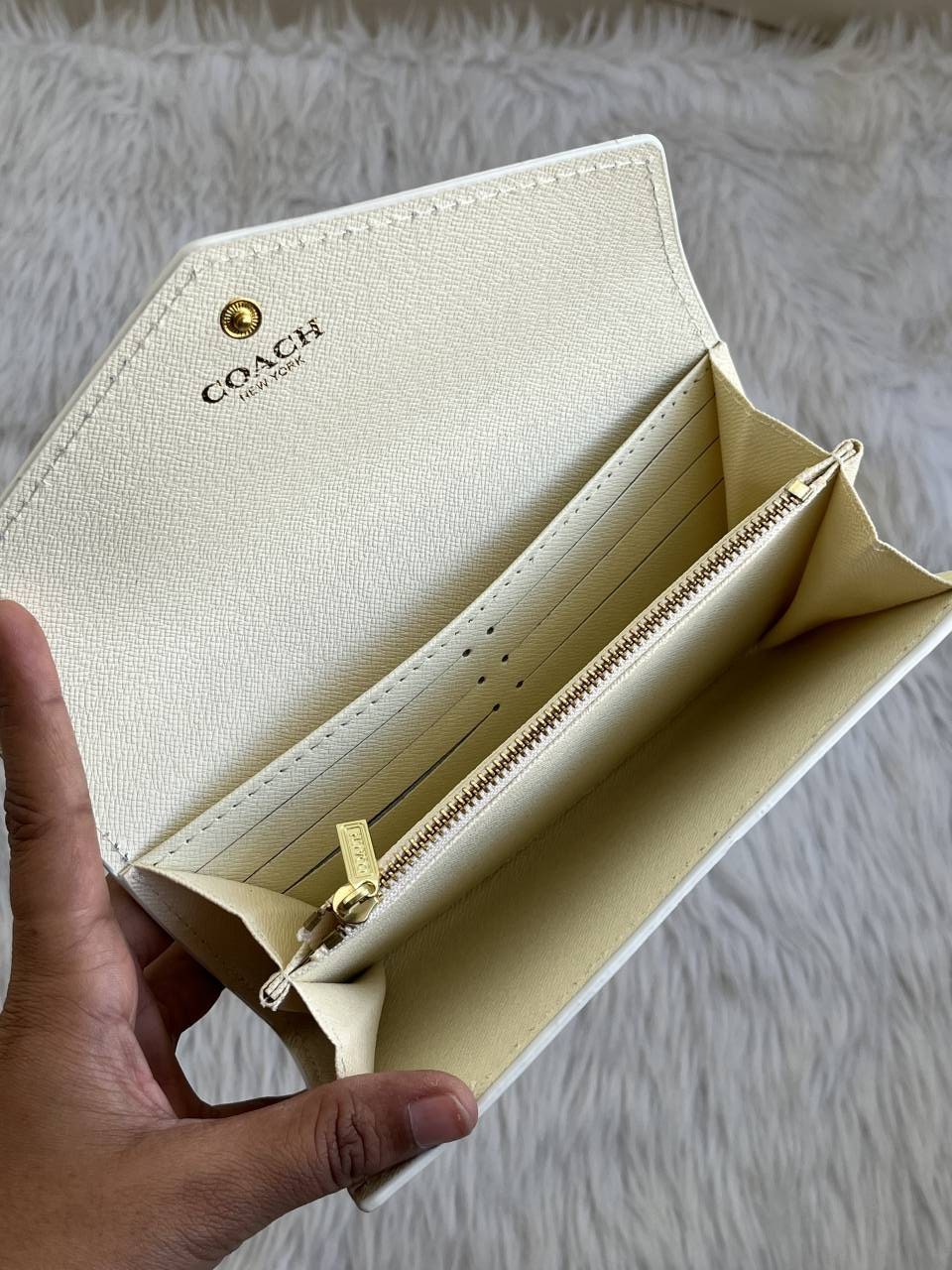 Coatch_126_AP_Long_Flap_Wallet_With_OriginalBox_DustCover