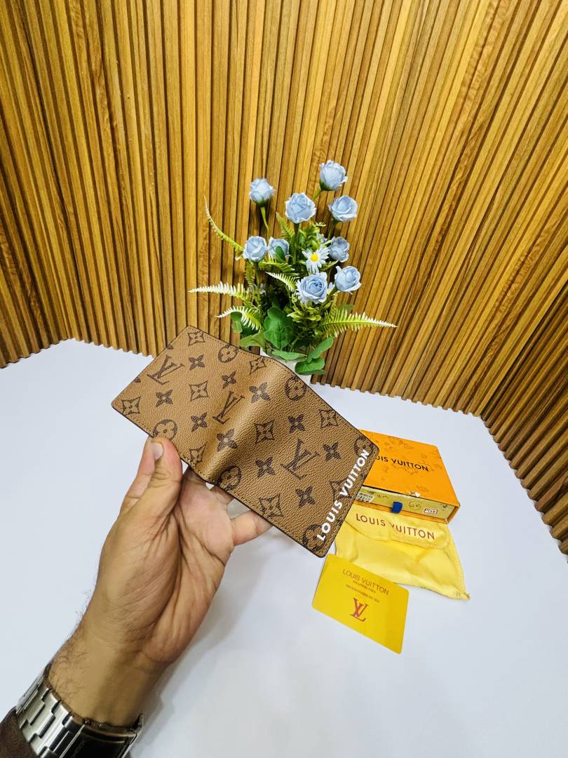 137 LV LOUIIS VUITTON PREMIUM QUALITY WALLET