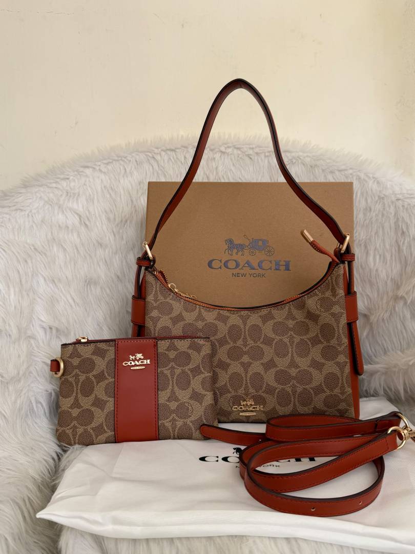 Coacch 05 Laurel Hobo Shoulder Combo With Wristlet Wallet Original Box Packing