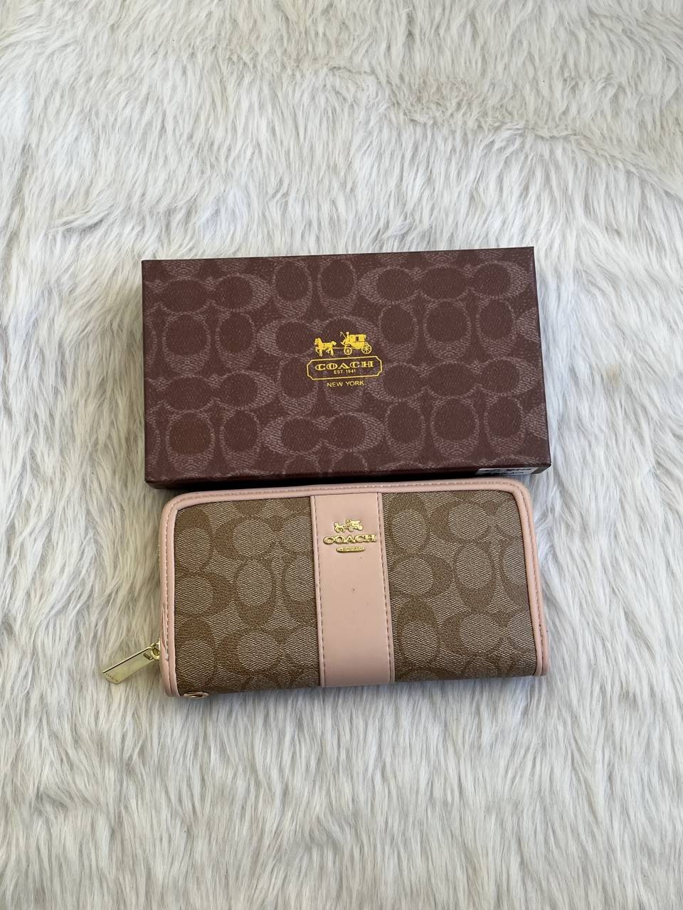 Coatch_127_Ap-Pink_Long_Zippy_Wallet_With_OriginalBox