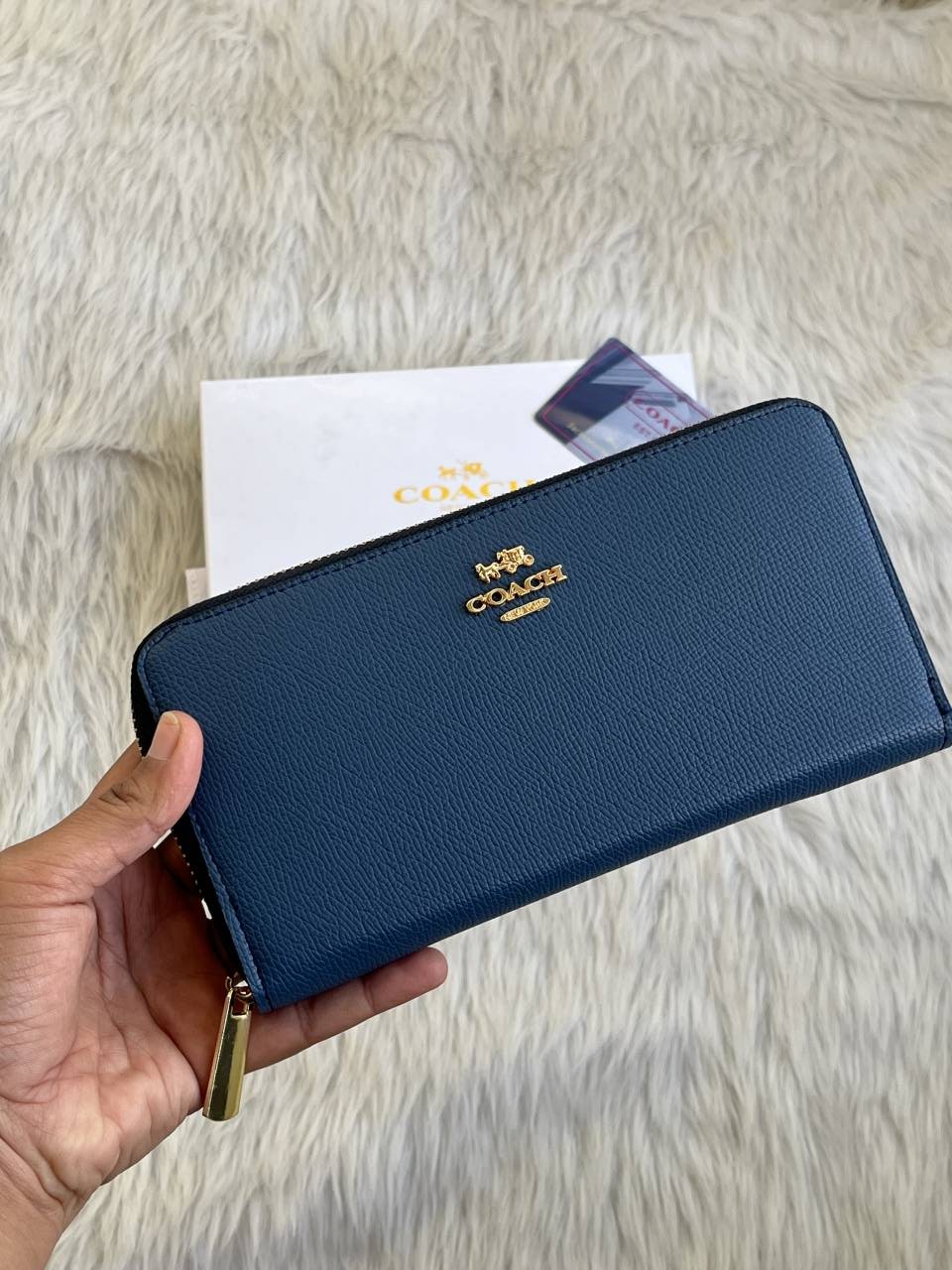 Coacch_121_Blue_Long_Zippy_Wallet_With_OriginalBox_DustCover