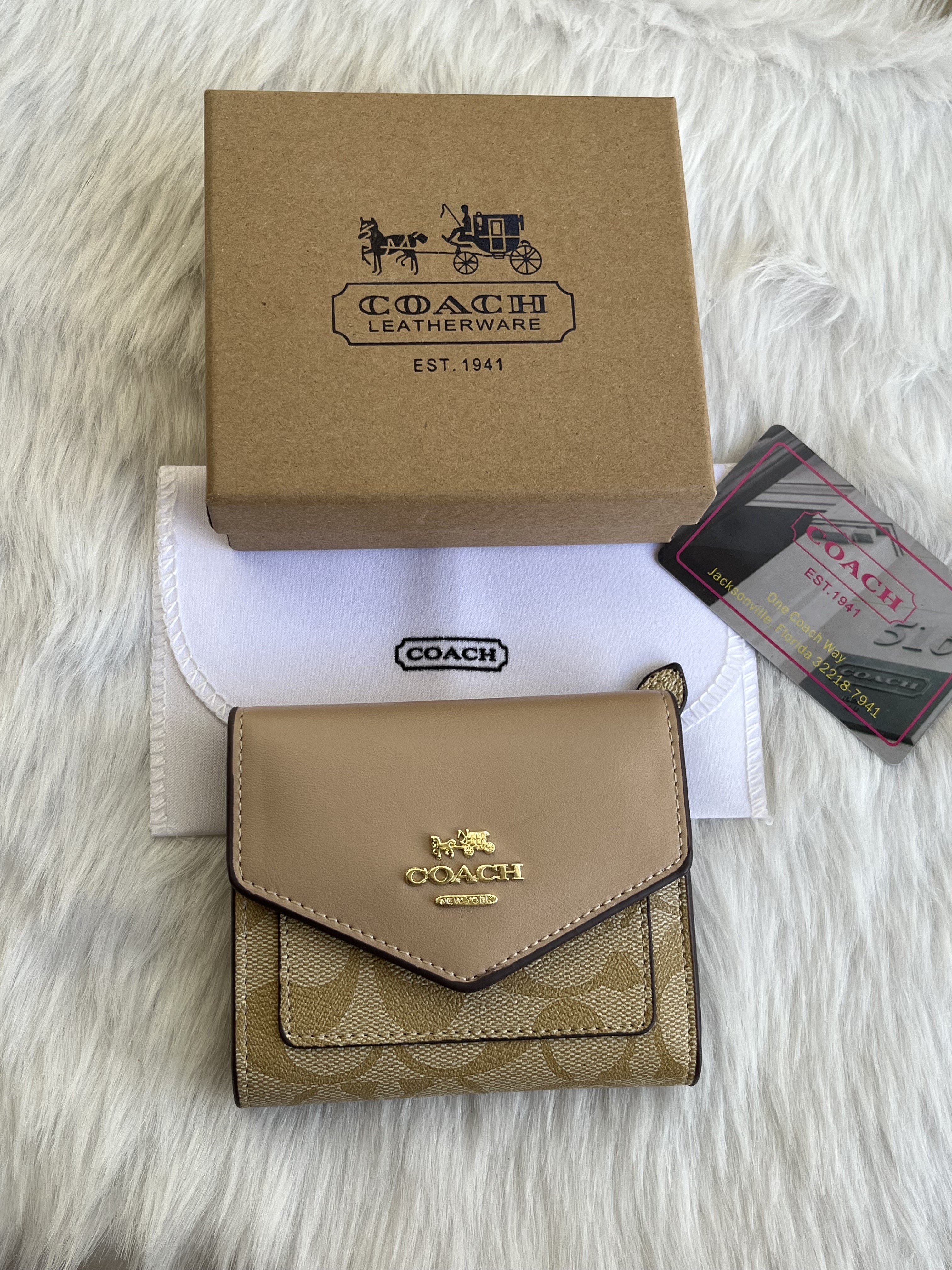 Coatch_120_3Fold_Wallet_With_OriginalBox_DustCover_Card