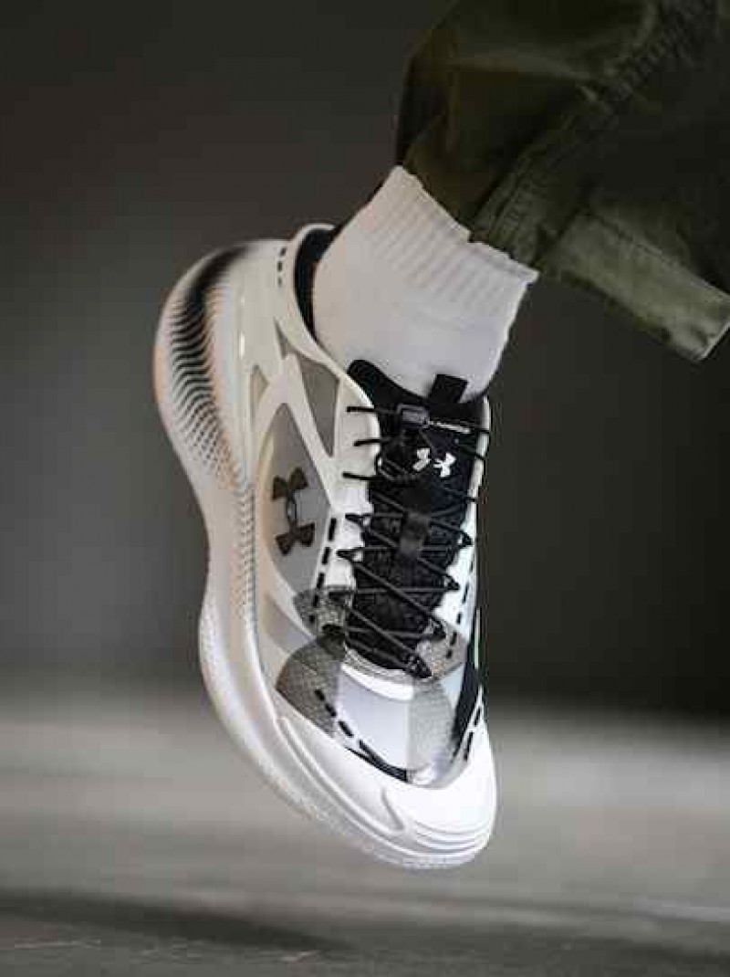 Underr Armour Echo SlipSpeed White Black