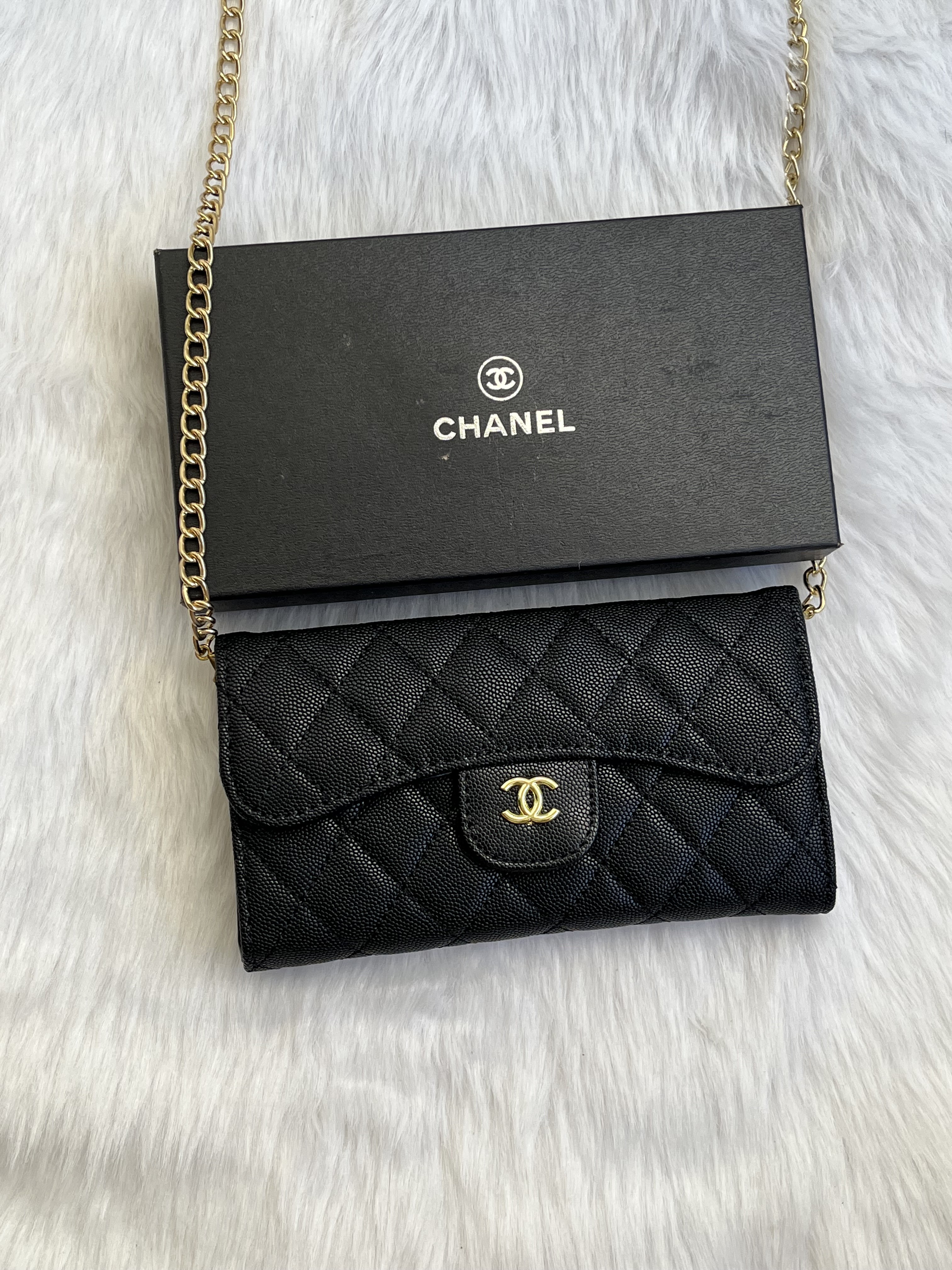 Channel_72_ChainOnWallet_Premium_With_Original_Box