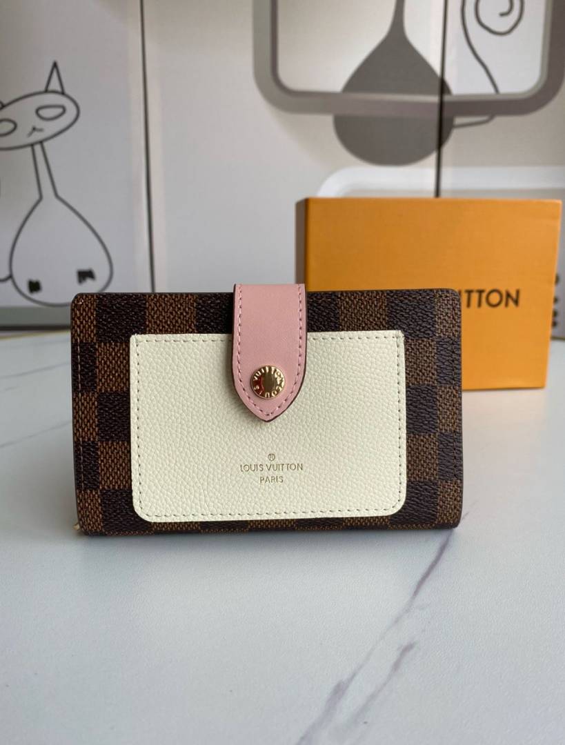 Loius Vutton_Pink_Juliette_Wallet_With_OriginalBox