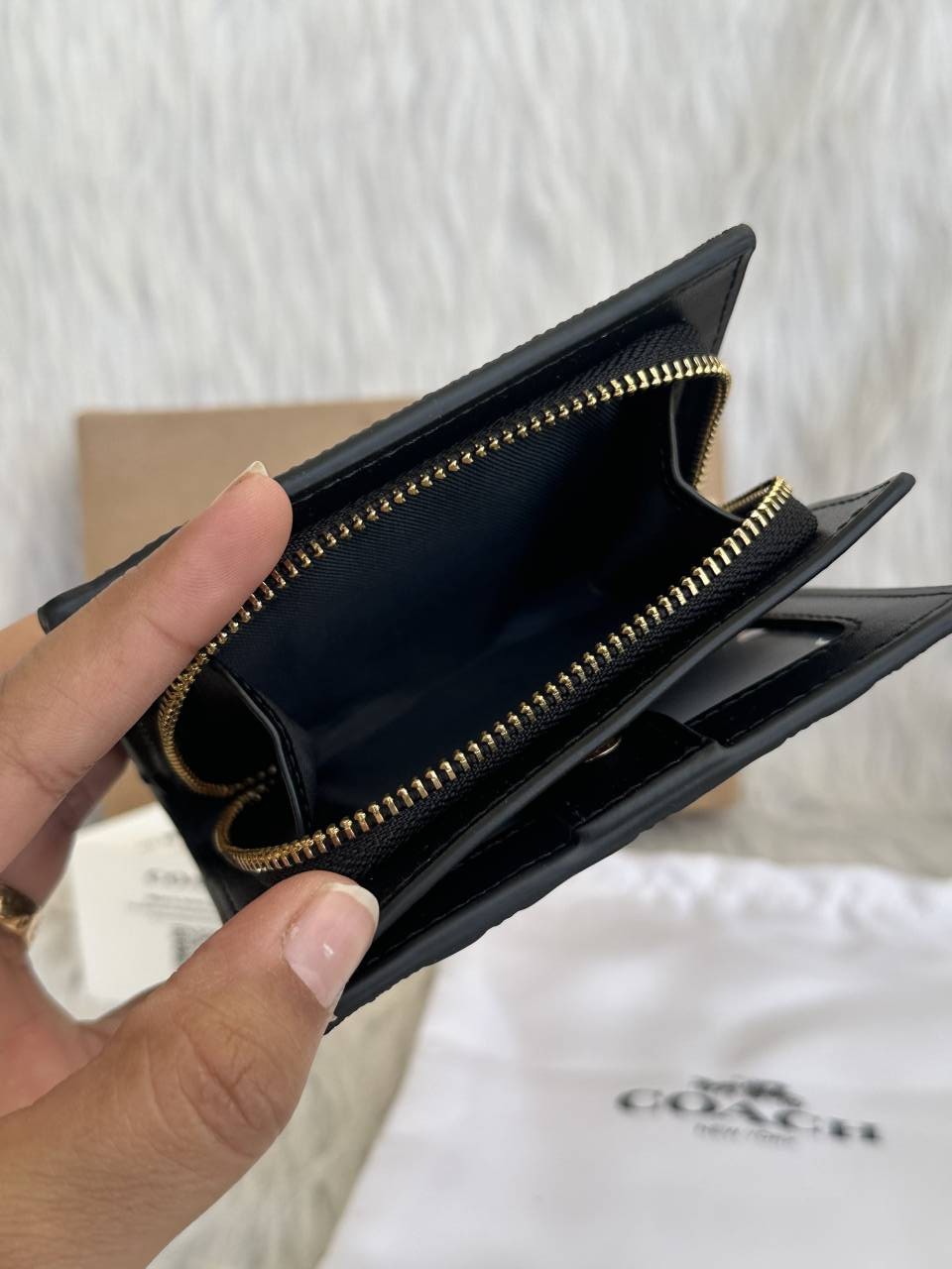 Coach_Snap_Wallet_Black_Edition_Coded_With_OriginalBox_DustCover_Tags