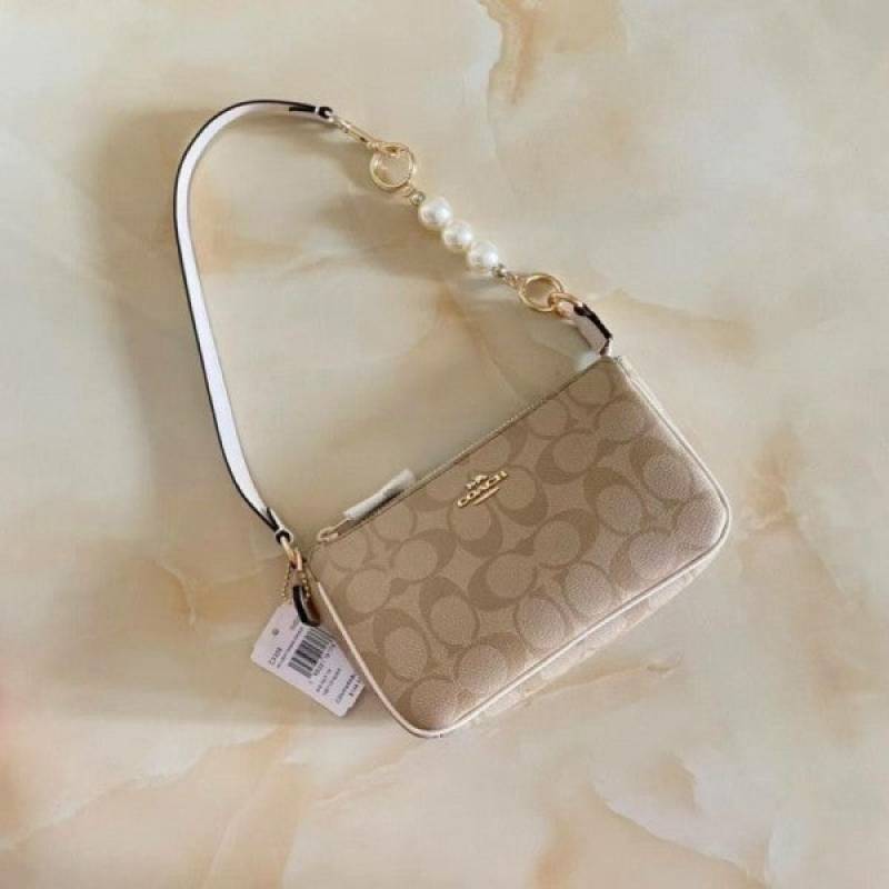 Coatch_Nolita_19_ApWht_With_OriginalBox_DustCover_ChainBelt_PearlCharm
