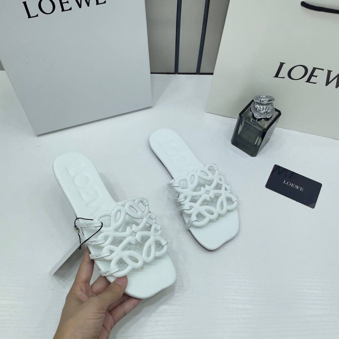 Loewe Petal Anagram White Slides For Women With Original Box And Dust Cover White 2506 video