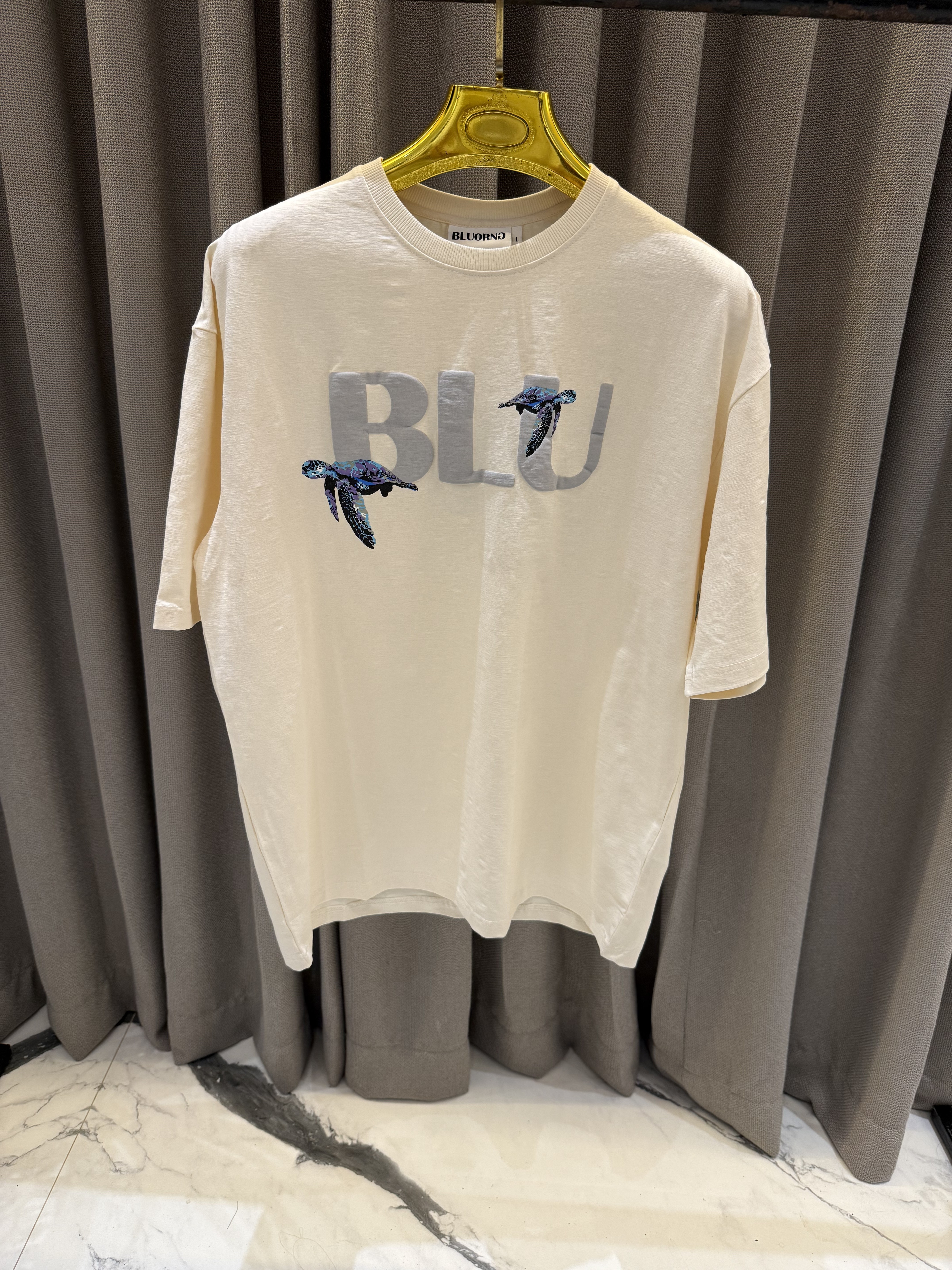 Blu & ORNG Round Neck T-shirt Turtle Edition Cream