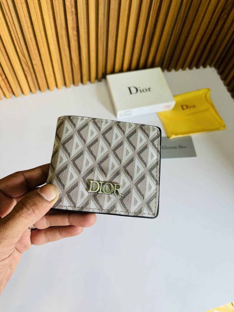 13 CHRISTIAN DIYOR PREMIUM QUALITY WALLET