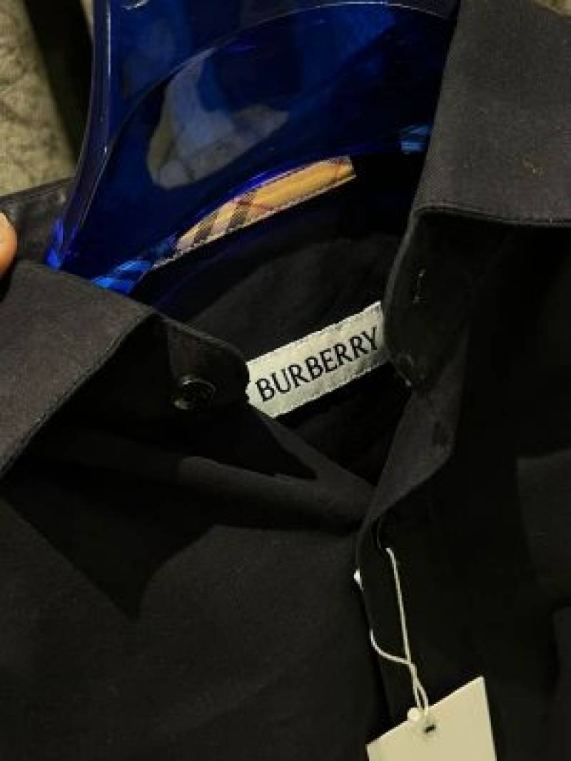 BURBERY IMPORTED STORE ARTICLE SHIRT