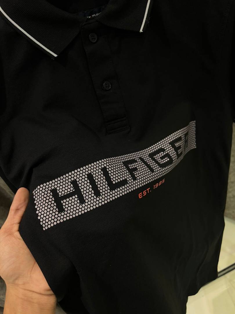 TOMMY HILFIGAR IMPORTED STORE ARTICLE POLO T-SHIRT