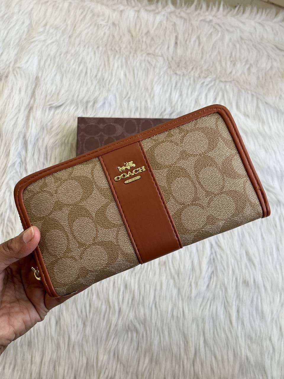 Coacch 127 BR Long Zippy Wallet With OriginalBox