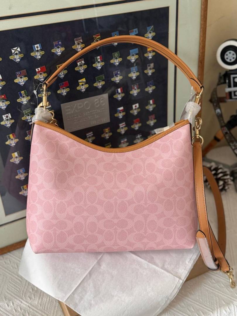 Coacch Laurel Special Edition Pink Monogram Hobo Tote With OriginalBox DustCover Tag
