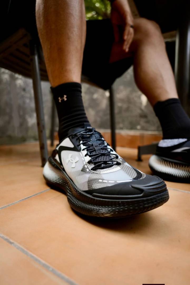 Under Armouur UA Echo SlipSpeed Black White