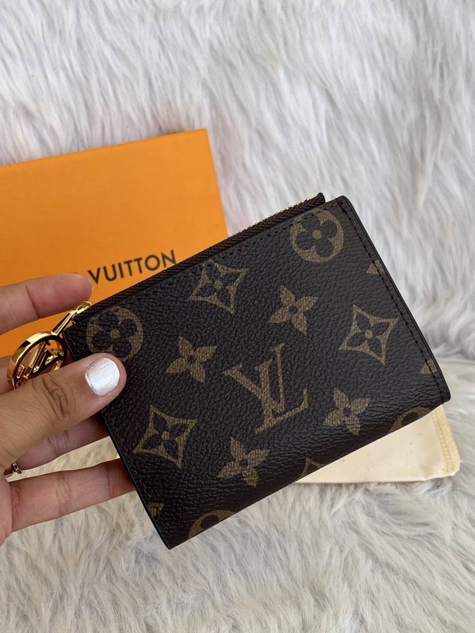Loius Vutton_Lisa_Inside-Red_Flap_Wallet_With_OriginalBox_DustCover_Booklet_Highend