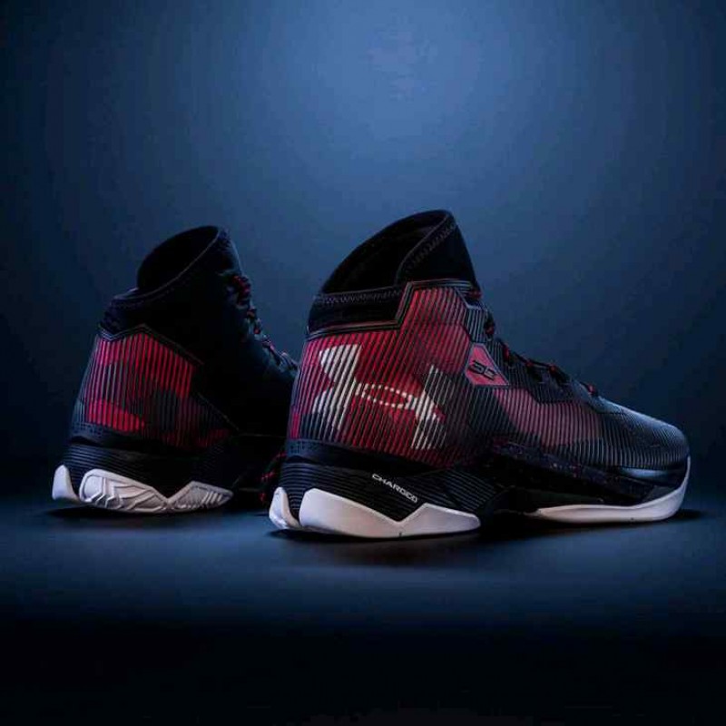Underr Armour Curry 2.5 Bred Elemental 2607