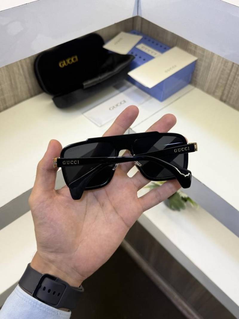 Guchi 1295 Gold Black sunglass