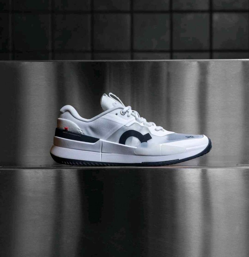 _On Cloud Running The Roger Pro 2 Clay