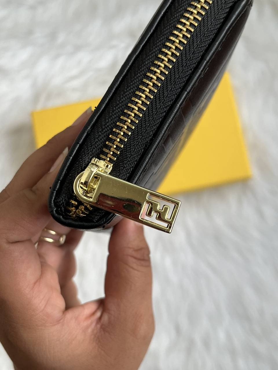 Fenddi 24 Long wallet With Original Box