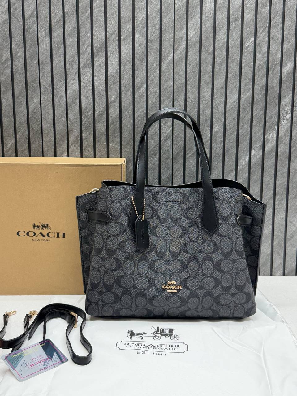 Coacch Hanna CarryAll Medium Satchel Bag With Original Box & DustCover