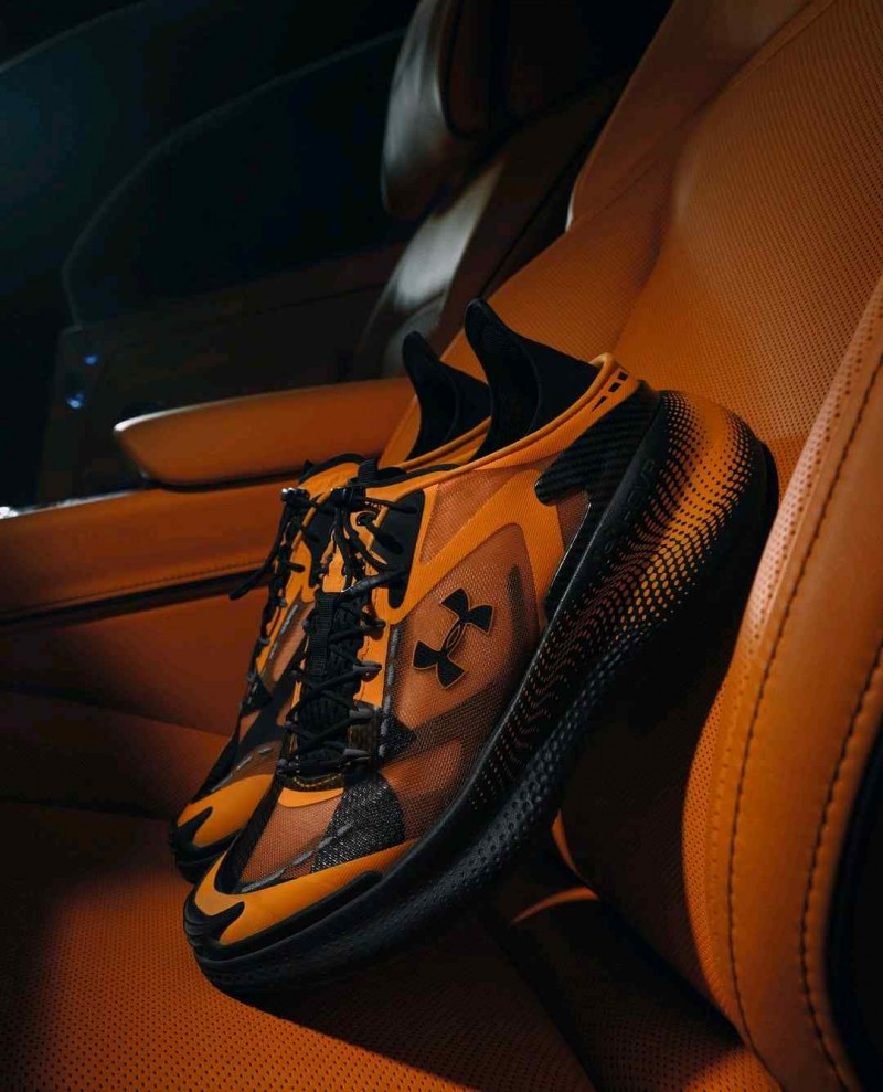 Under Armorr Echo X Mansory SlipSpeed Black Squad Orange 1073