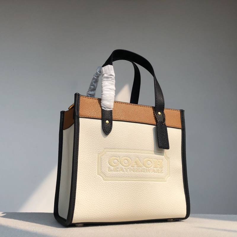 Coacch_Field_Tote_22_With_OriginalBox_DustCover