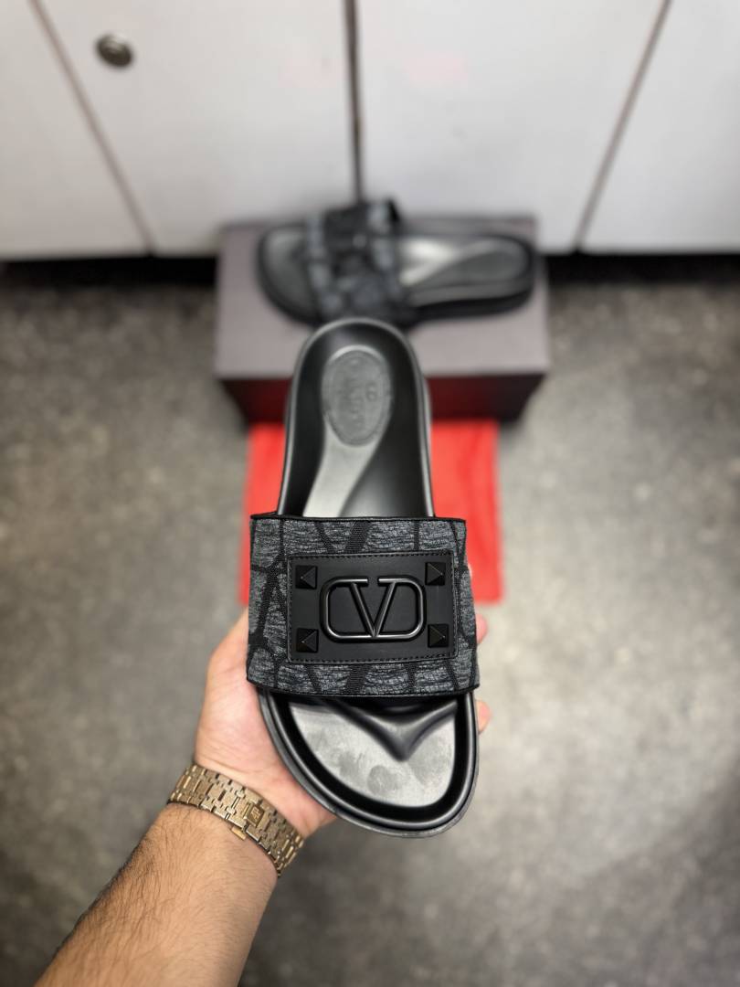 VALENTYNO GARAVANI TOILE ICONOGRAPHY SLIDE GREY BLACK 014