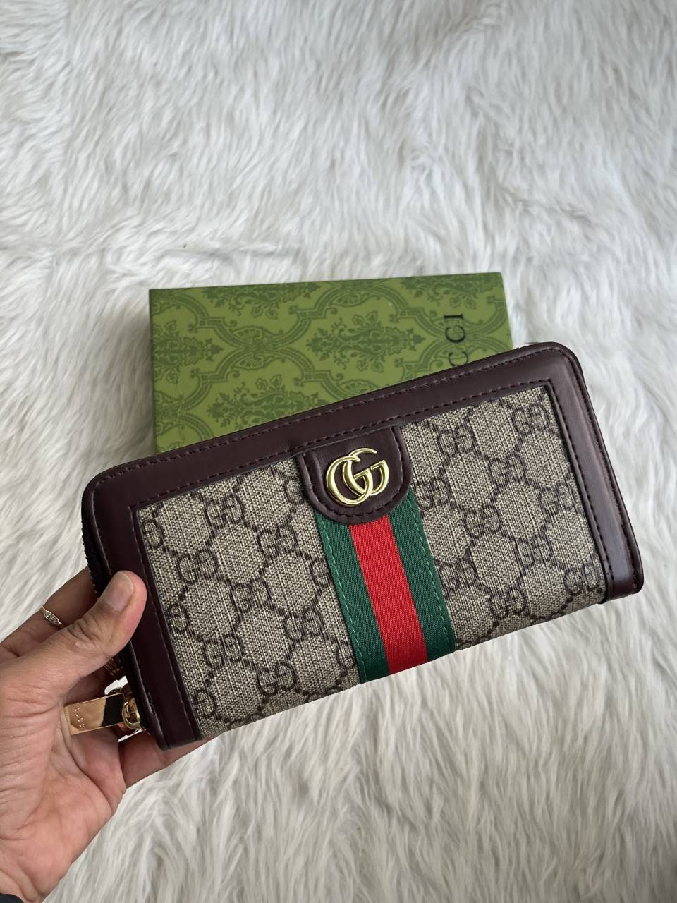 Guchi_128_Zippy_Wallet_With_OriginalBox