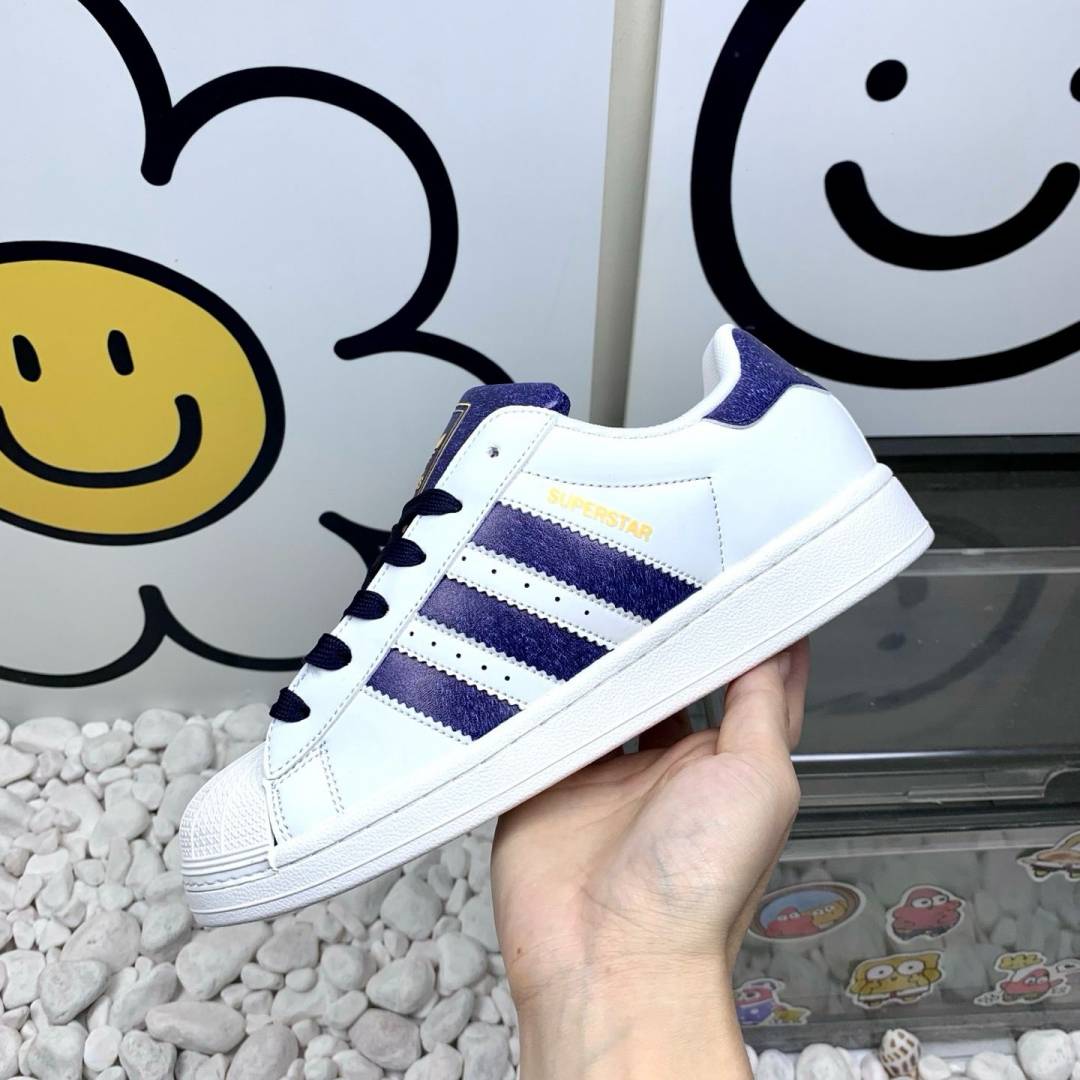 ADIDDAS SUPERSTAR WHITE NAVY 2025