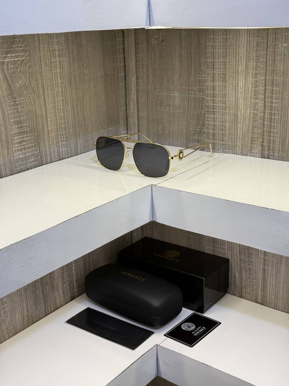 Versac e Premium Sunglass
