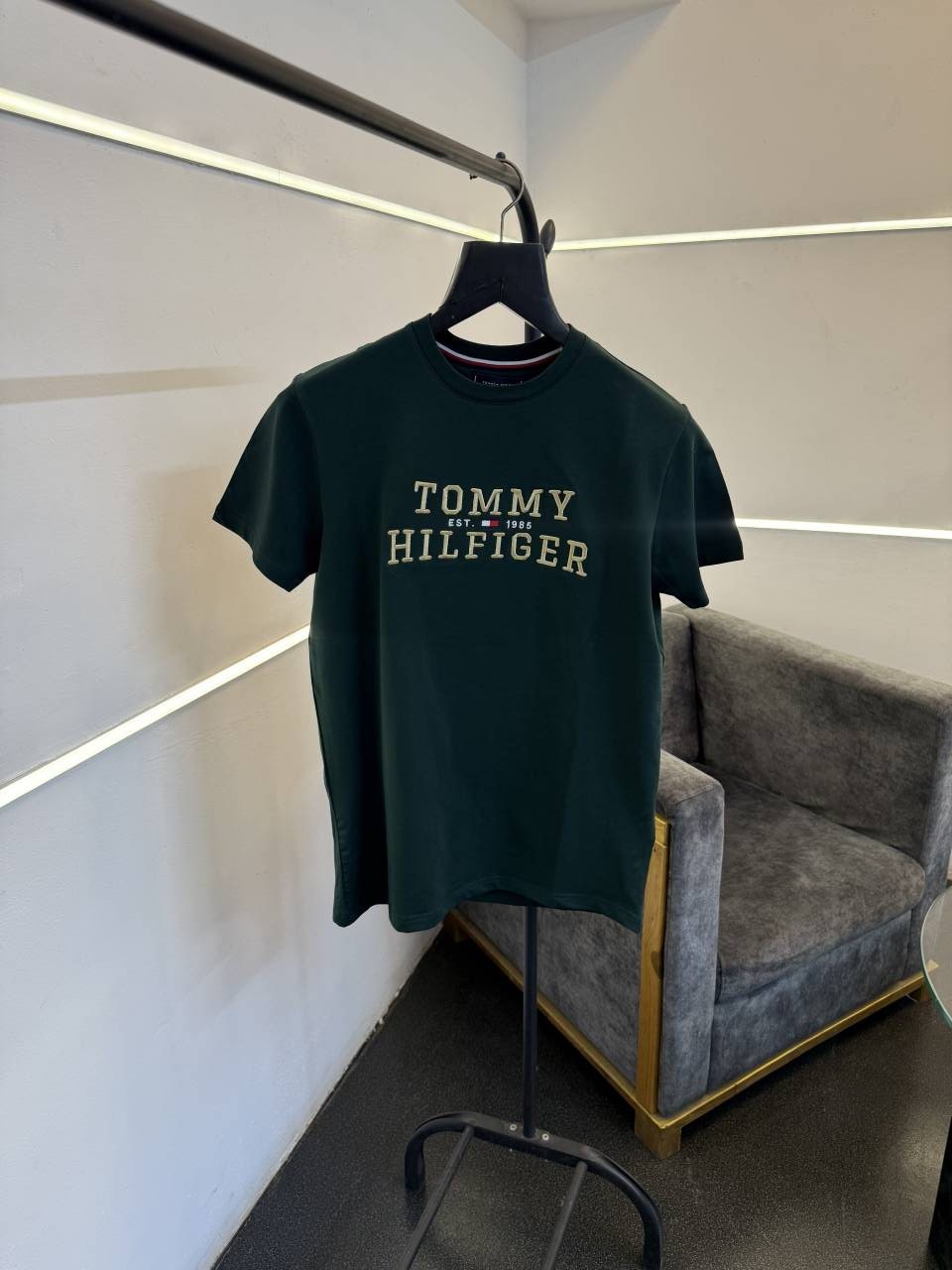 Tommy hilfigar imported round neck tshirt bottle green