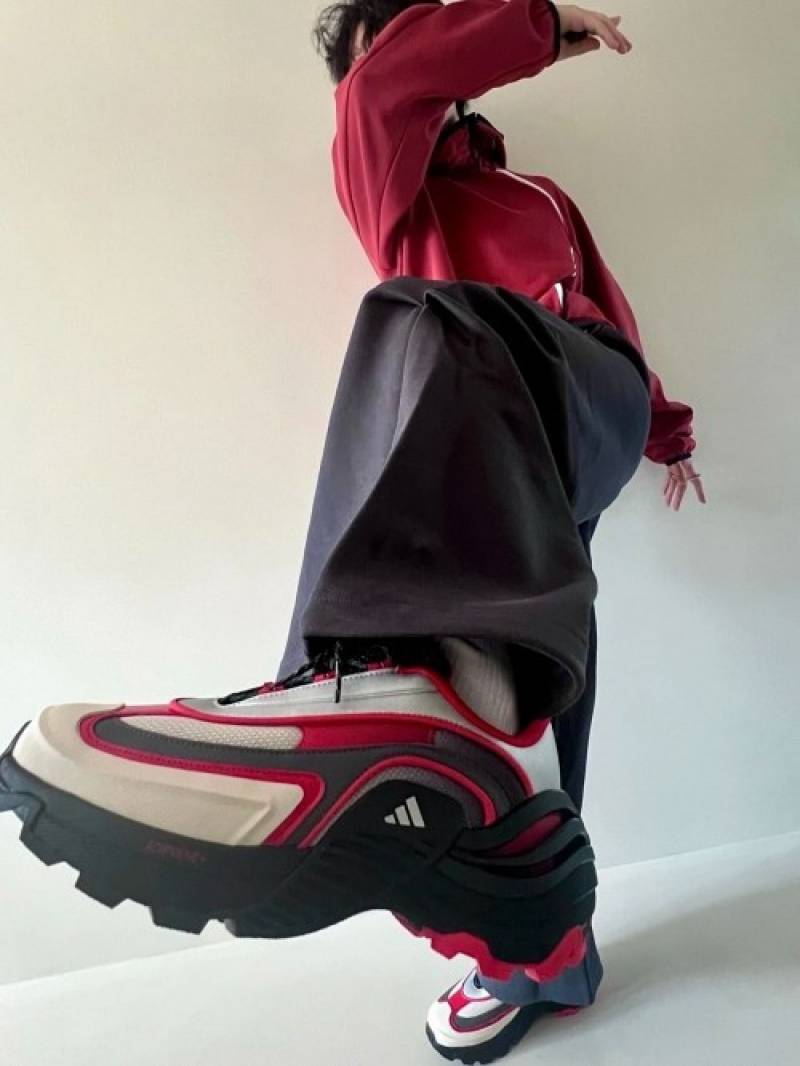 Adidaass Wonder Runner Turbo Red
